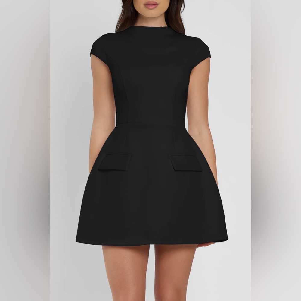 Odd Muse - COTE CAP SLEEVE POCKET MINI DRESS - BLACK